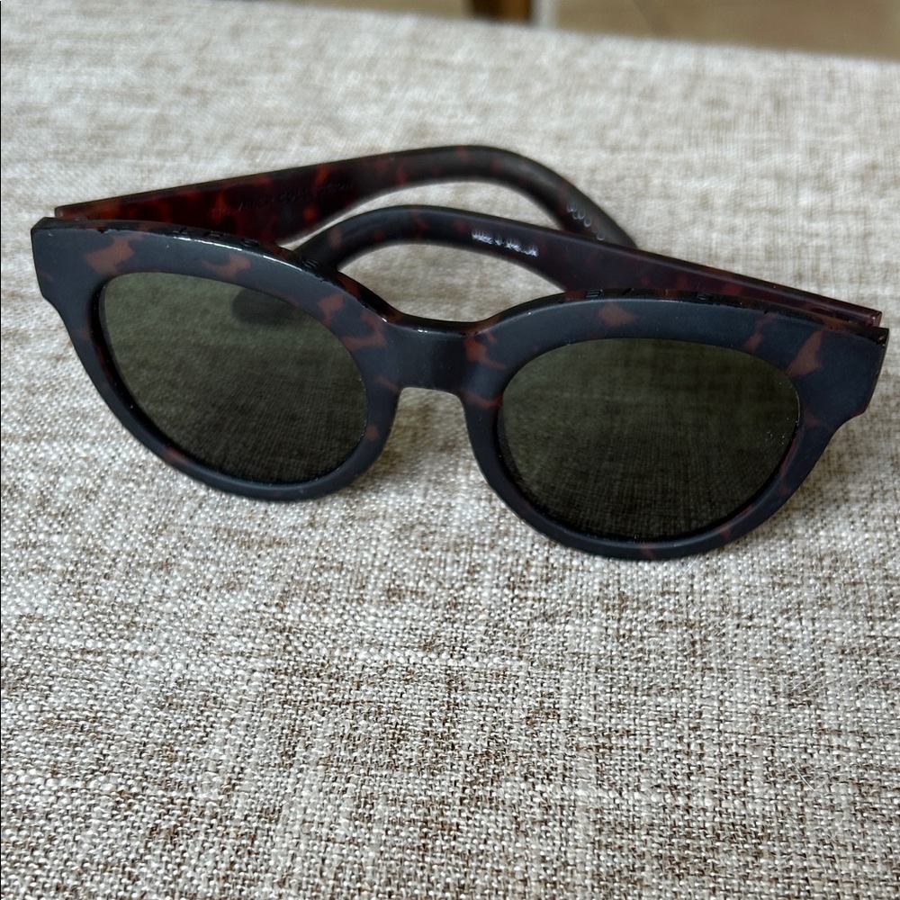 TOMS Matte Tortoise Shell Sunglasses with dark green accents